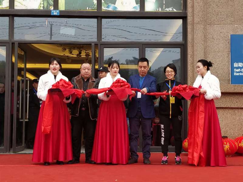 小6优选炜岸城店盛大开业，开启城东商业零售新篇章