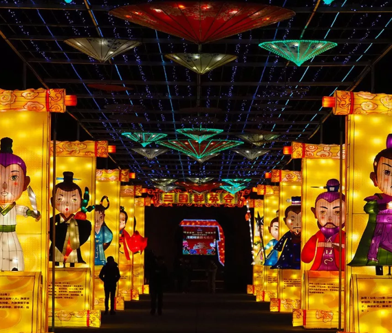 武侯祠成都大庙会、成都金沙太阳节、成都诗圣文化节今日同时开幕