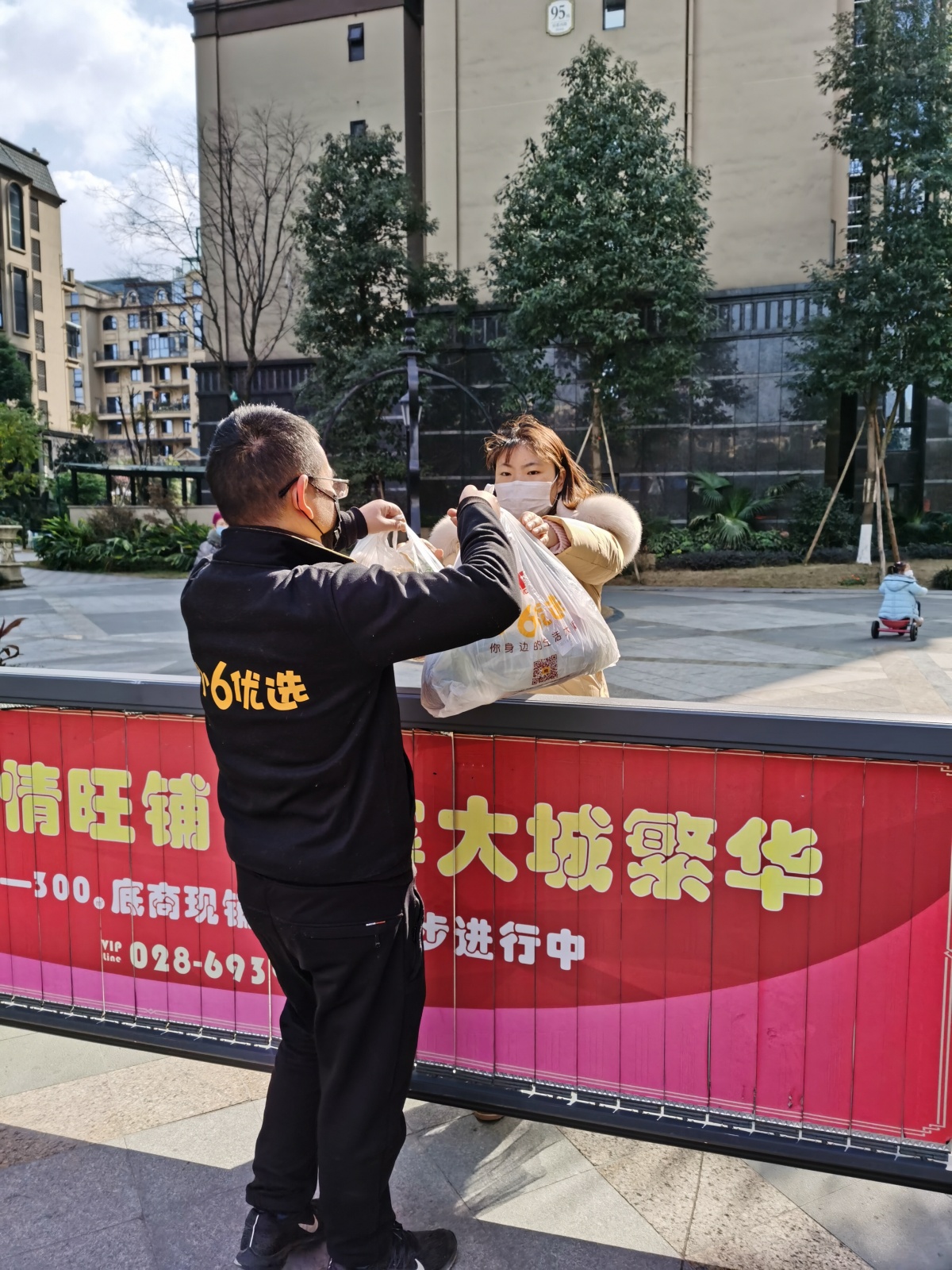 一年电费120万 一家新零售企业不堪承受之痛